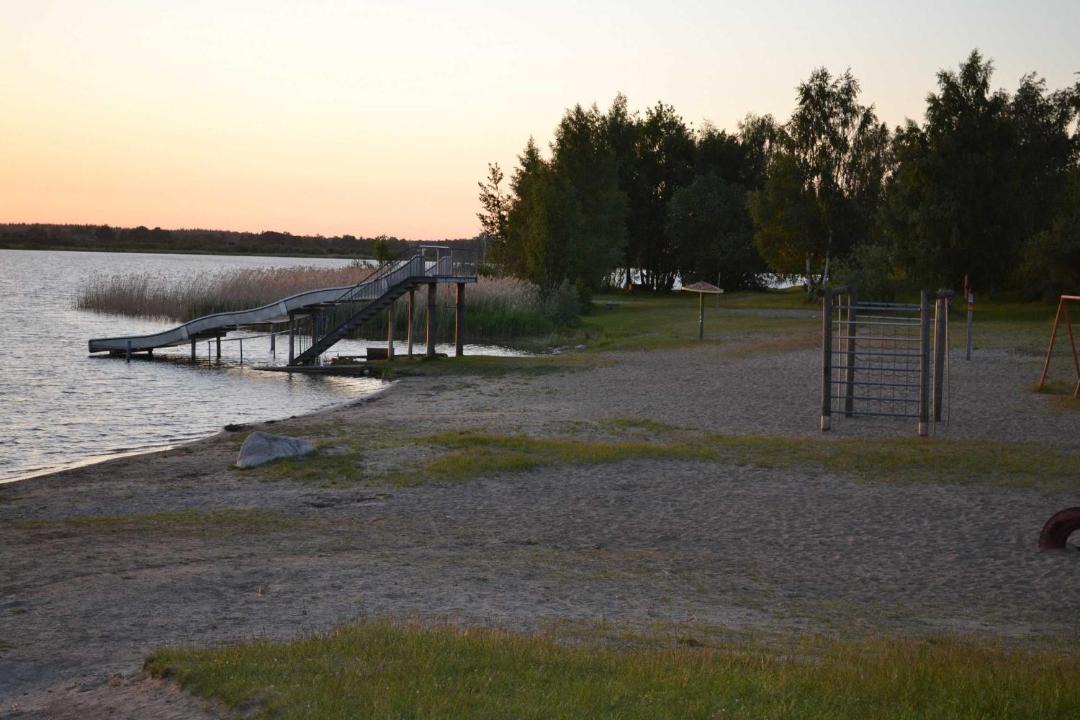 Photo of Others in Bentzin