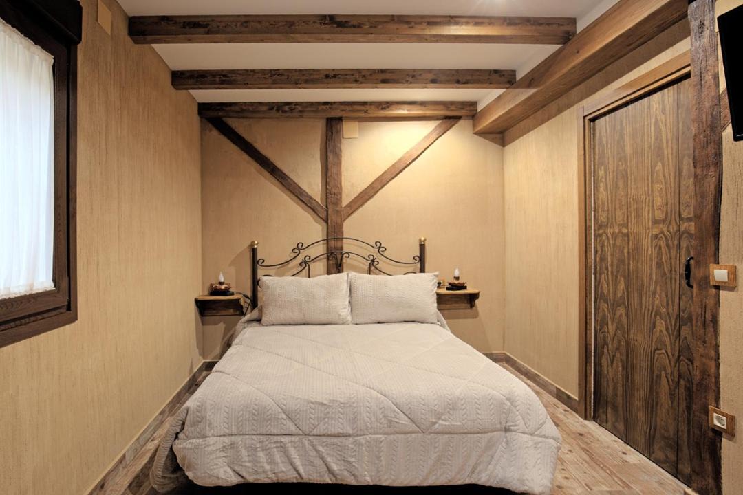 Photo of Bedroom in Cabezuela del Valle