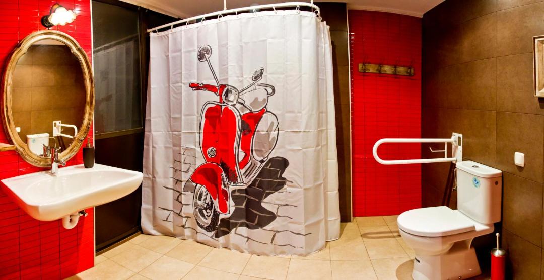 Photo of Bathroom in Gros