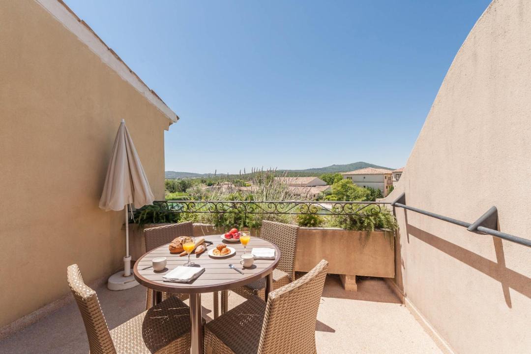 Photo of Patio Balcony in Pont Royal