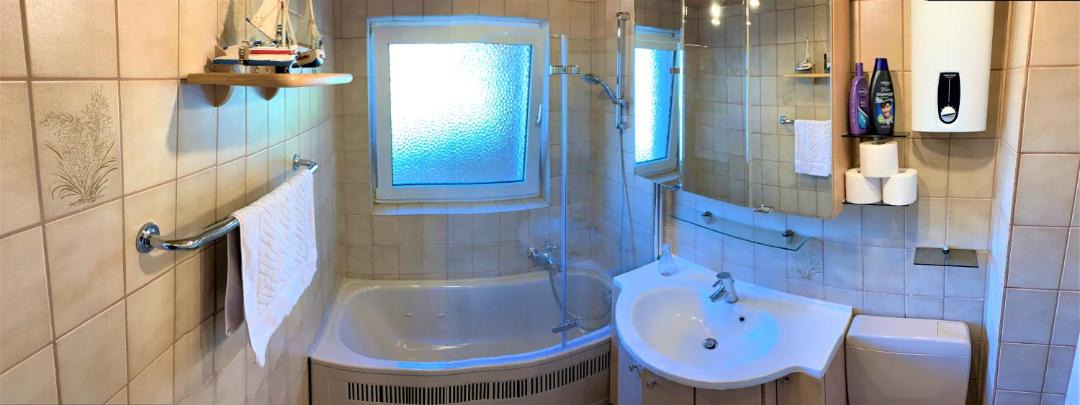 Photo of Bathroom in Niederems
