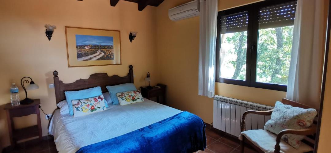 Photo of Bedroom in Candeleda
