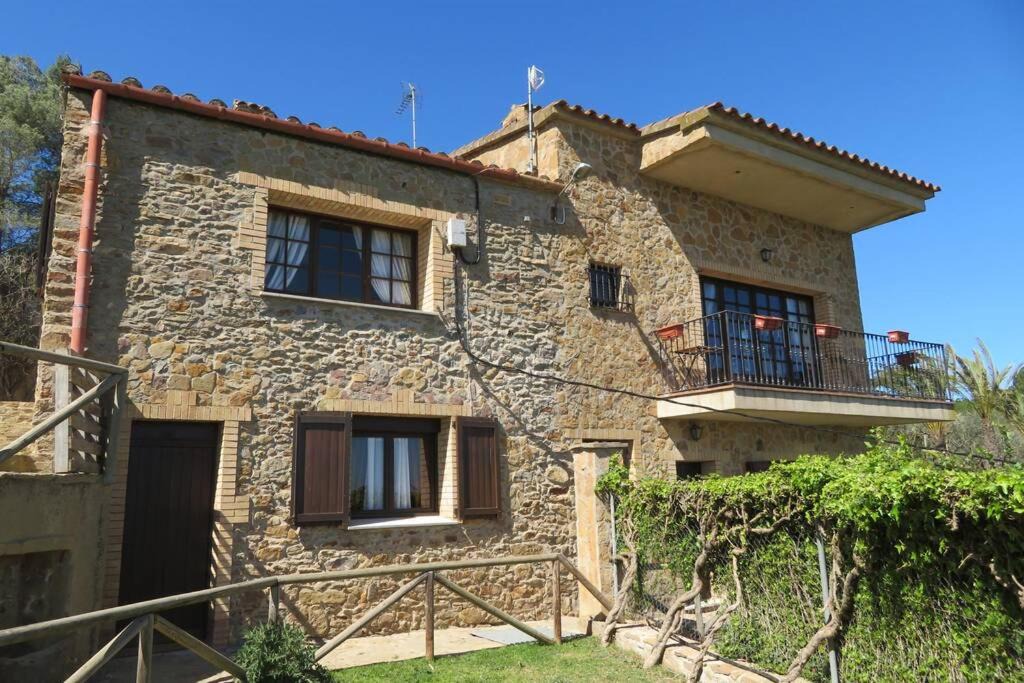 Photo of Buildings in Fontanilles