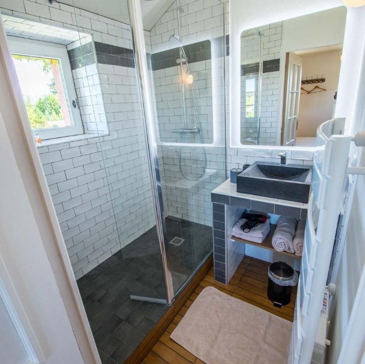 Photo of Bathroom in Colonzelle