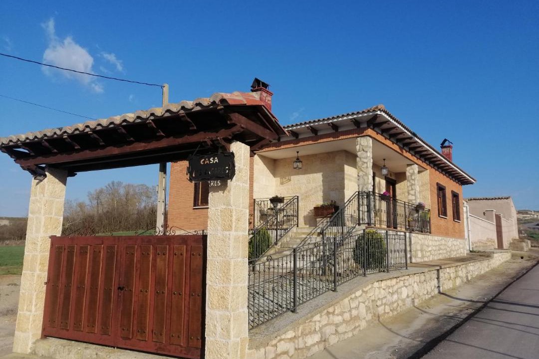 Photo of Buildings in Peral de Arlanza