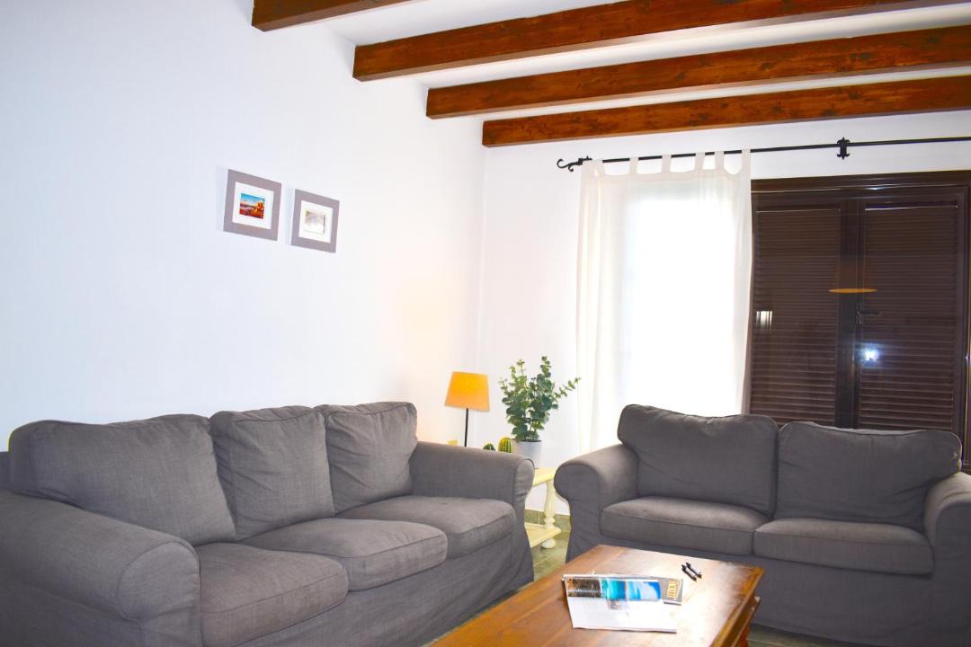 Photo of Livingroom in Tias