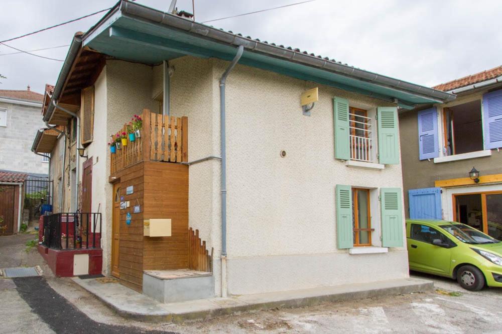 Photo of Buildings in Renage