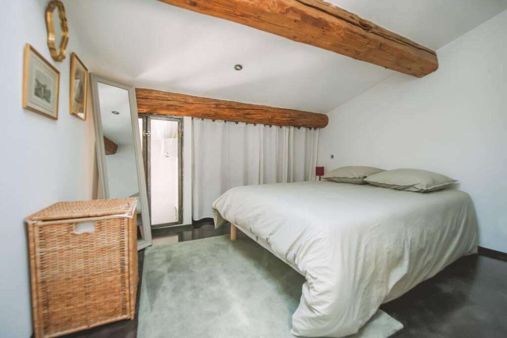Photo of Bedroom in Avignon City Centre