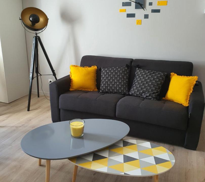 Photo of Livingroom in Oyonnax