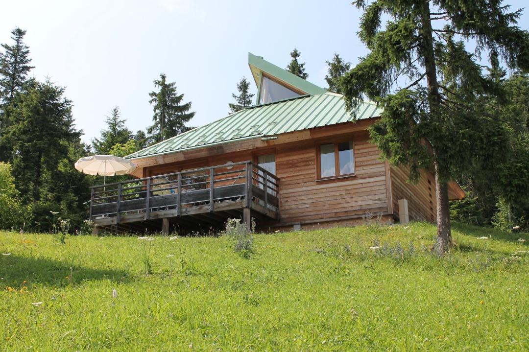 Photo of Buildings in Prenovel