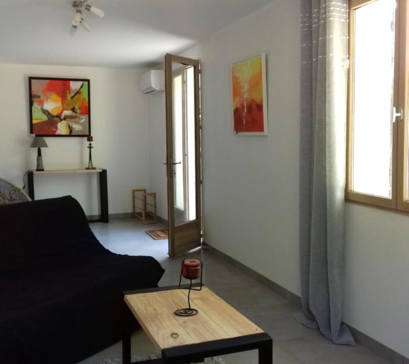 Photo of Livingroom in Saint-Chamas