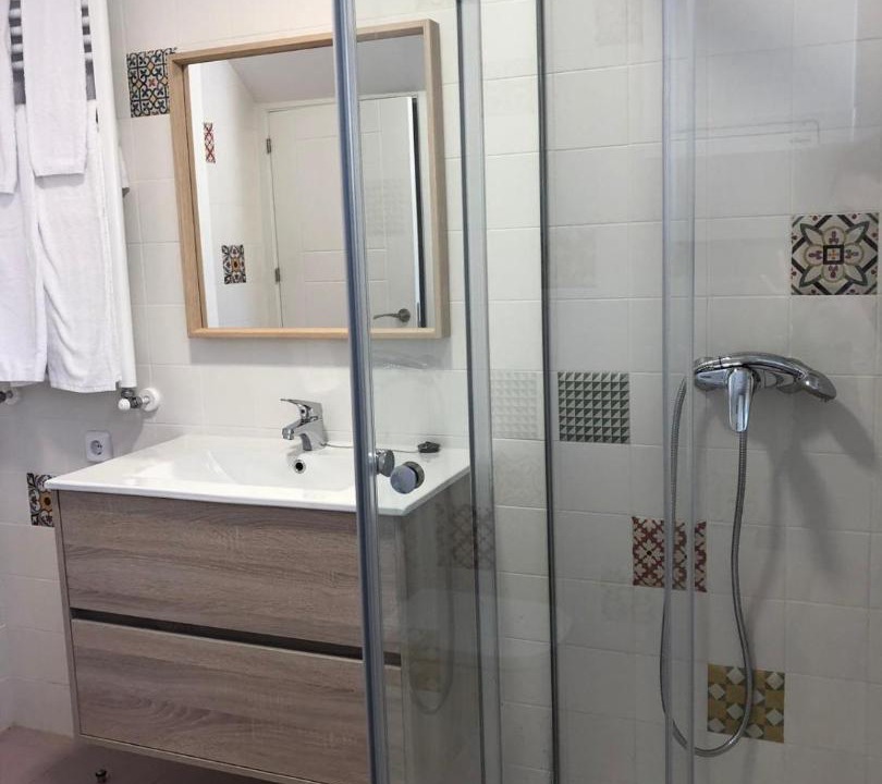 Photo of Bathroom in La Pradera de Navalhorno