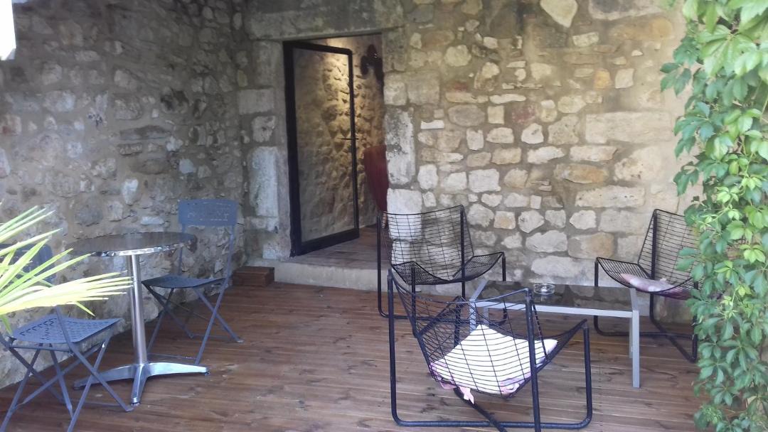 Photo of Others in Bourdic