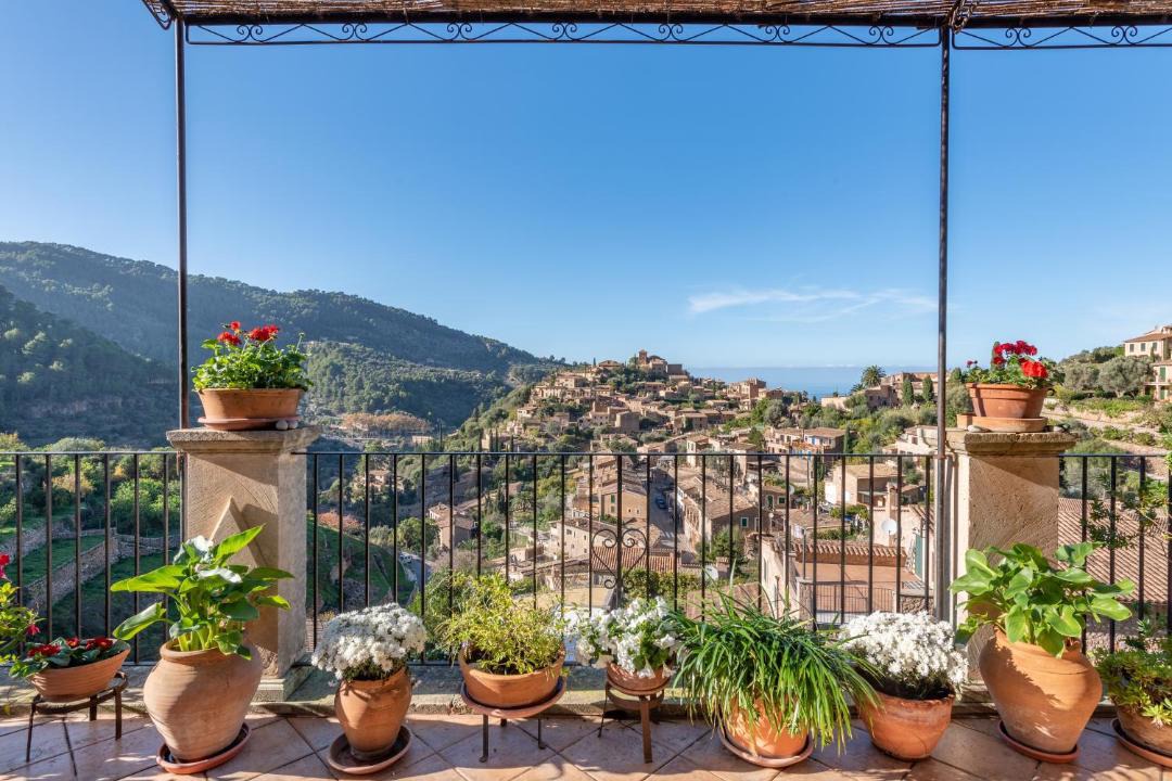 Photo of Patio Balcony in Deia