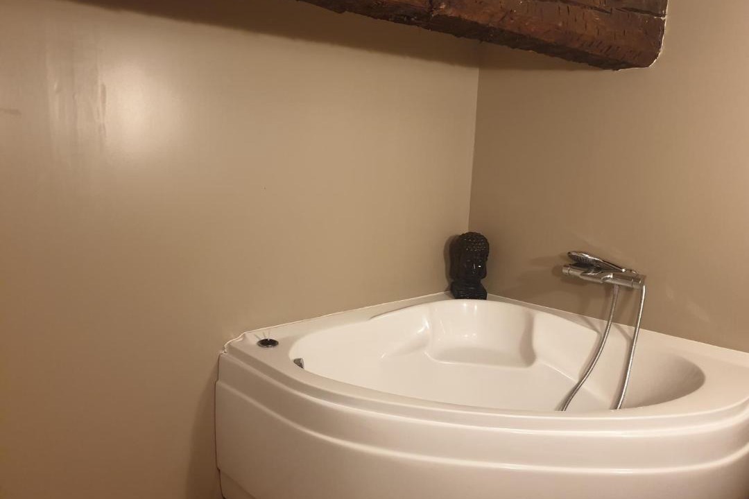 Photo of Bathroom in Lambesc