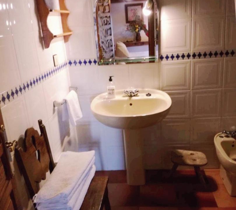Photo of Bathroom in Mogarraz