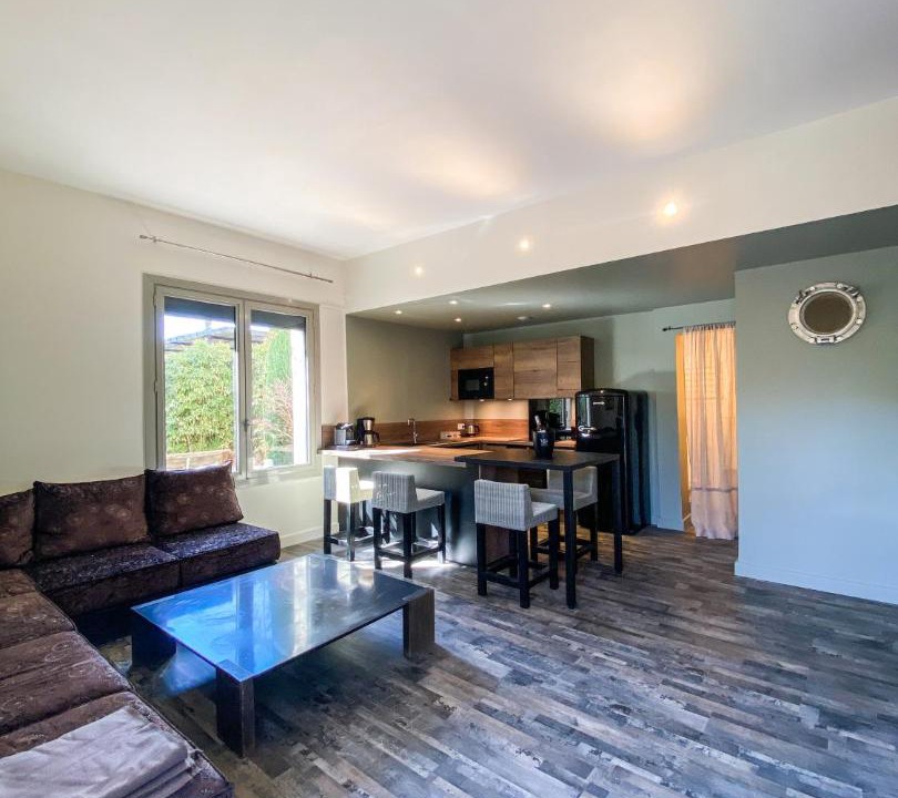 Photo of Livingroom in St.-Remy-de-Provence