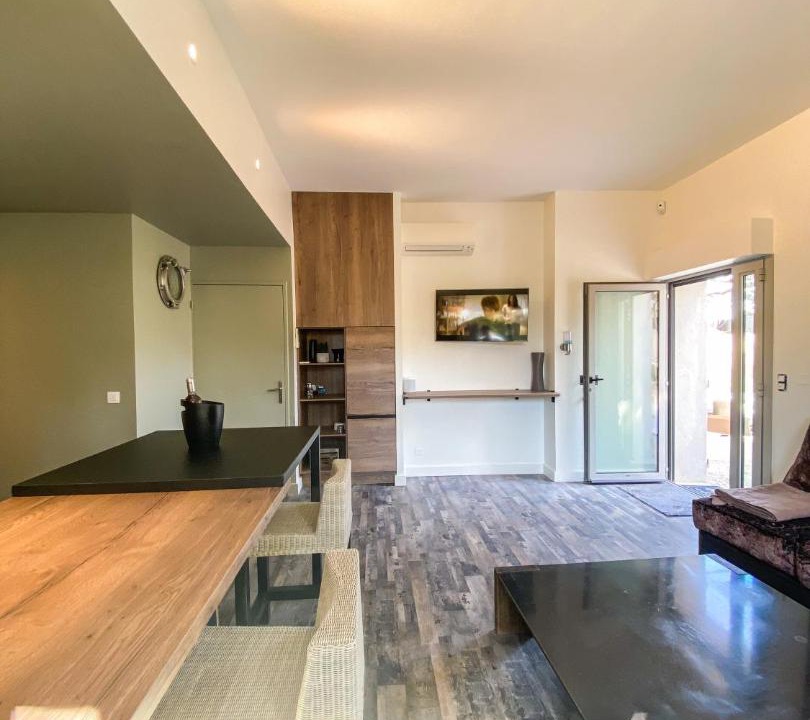 Photo of Livingroom in St.-Remy-de-Provence