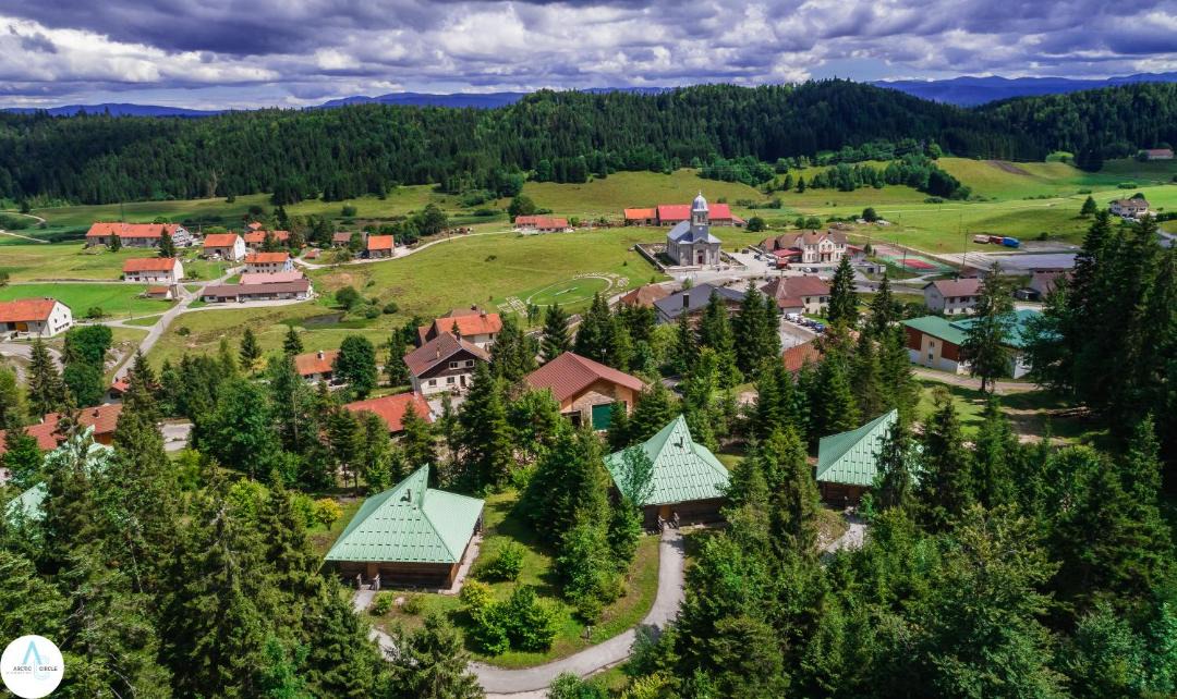 Photo of Outdoor in Prenovel