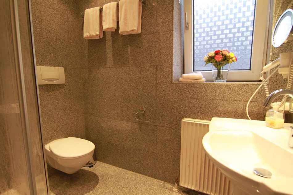 Photo of Bathroom in Tinnum