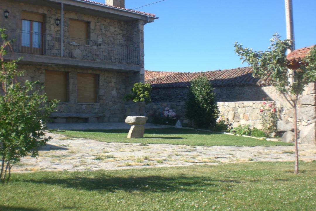 Photo of Buildings in Navarredonda de Gredos