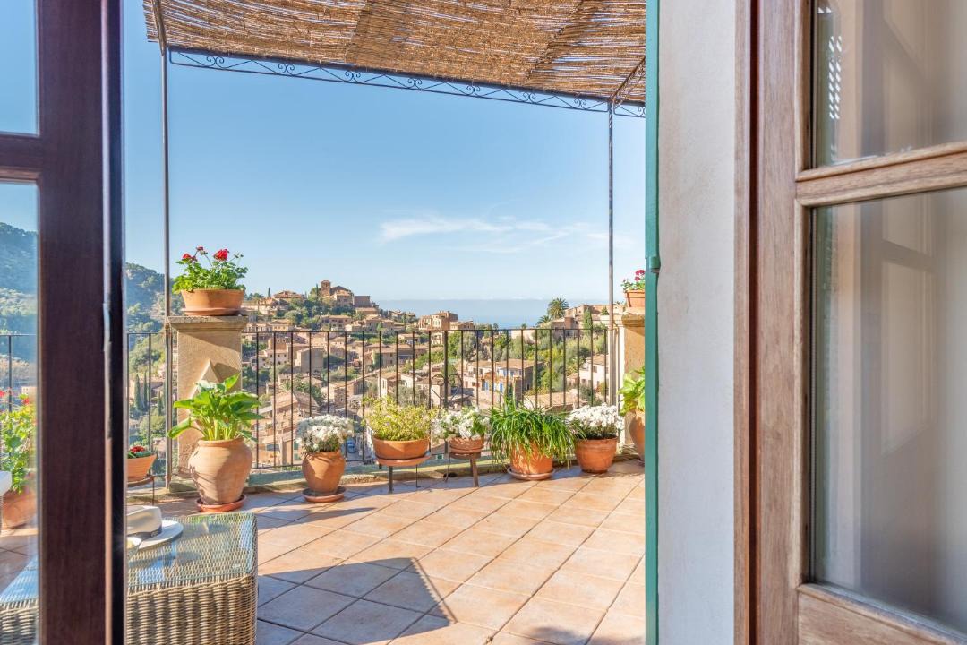 Photo of Patio Balcony in Deia