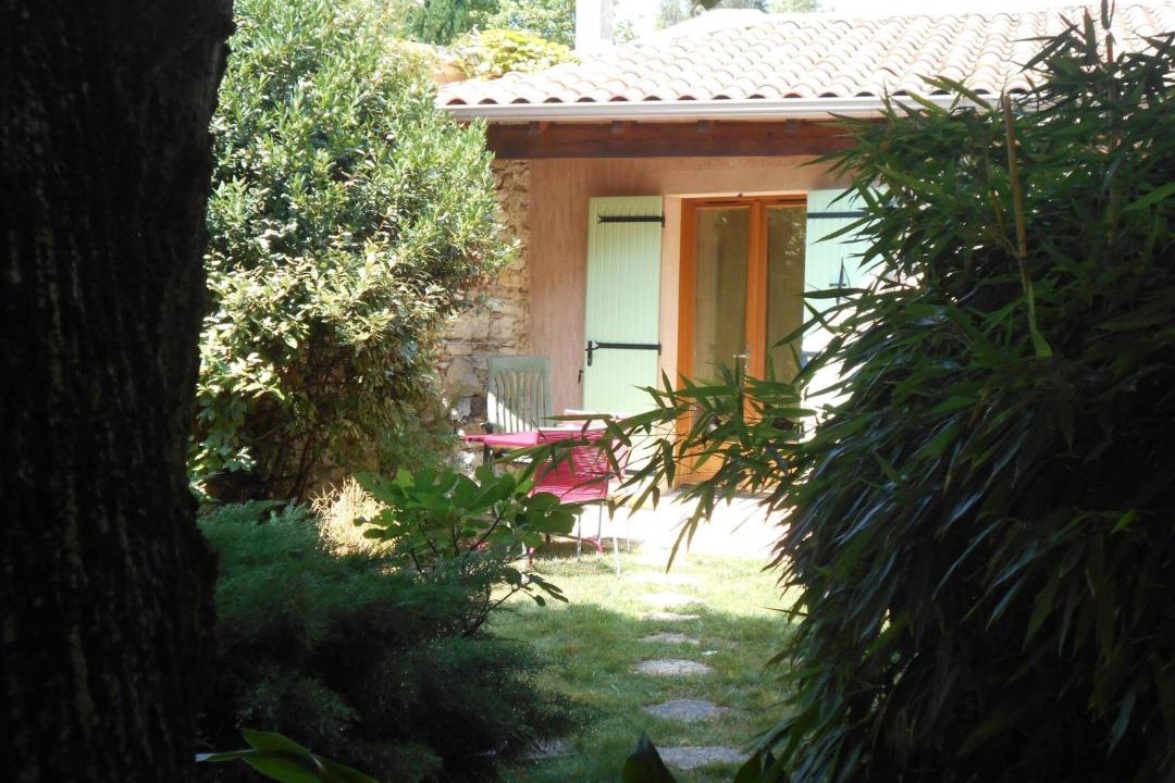 Photo of Buildings in Donzere