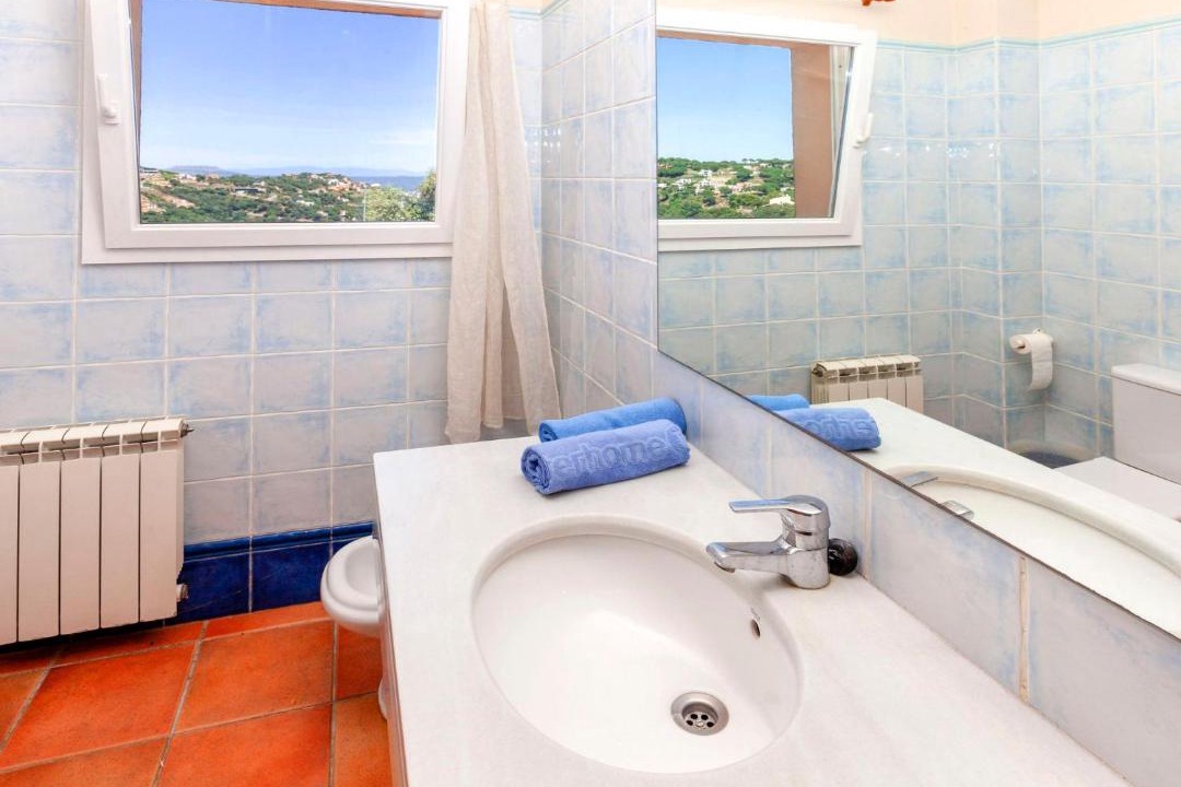 Photo of Bathroom in Begur