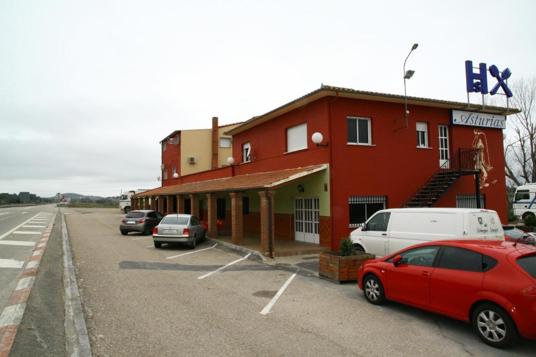 Photo of Buildings in Jarilla