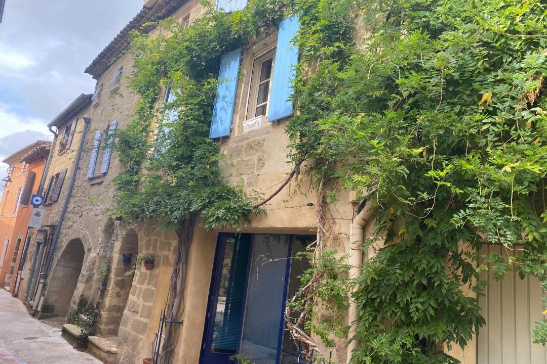 Photo of Buildings in Saint-Quentin-la-Poterie