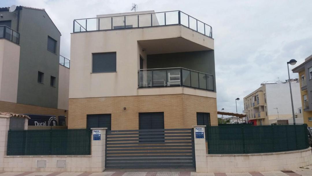 Photo of Buildings in Daimuz