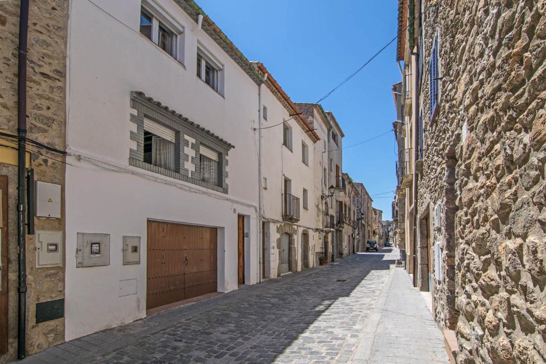 Photo of Buildings in Macanet de Cabrenys