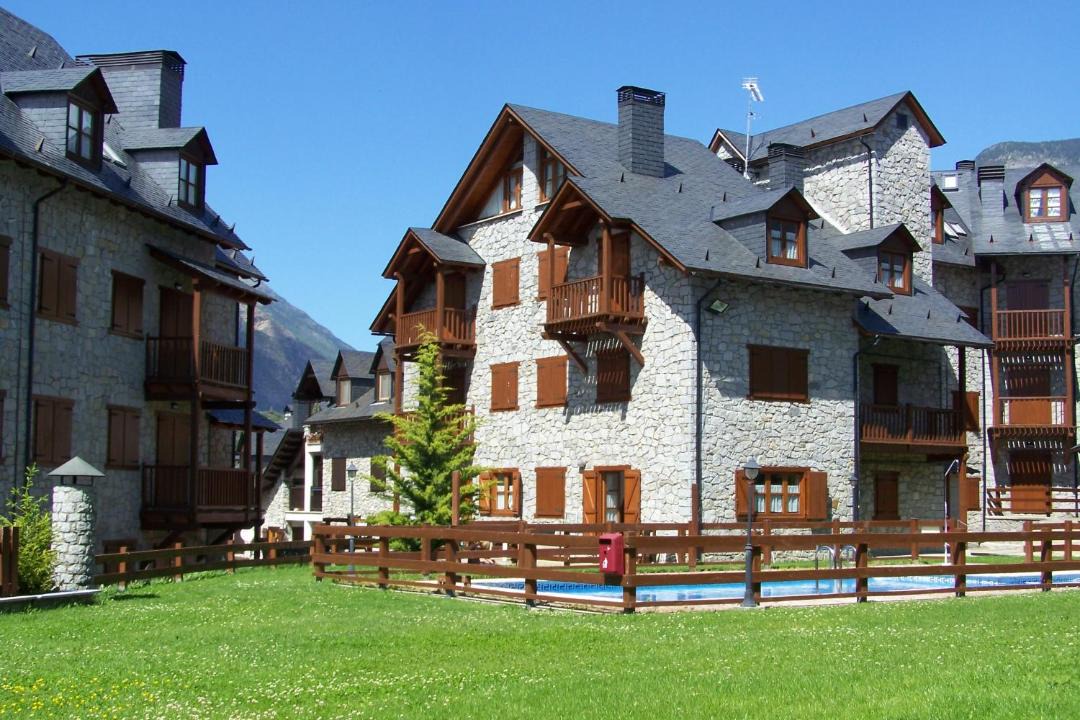 Photo of Buildings in Benasque