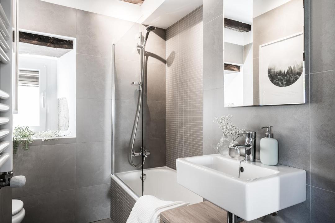 Photo of Bathroom in Erro