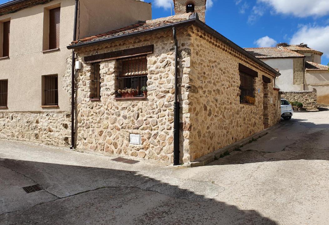 Photo of Buildings in Basardilla