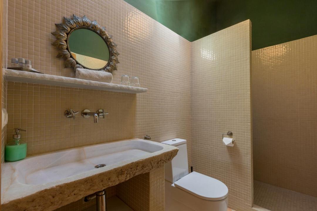 Photo of Bathroom in Lliber