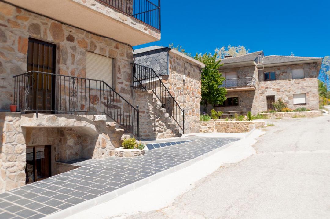 Photo of Buildings in Robleda-Cervantes