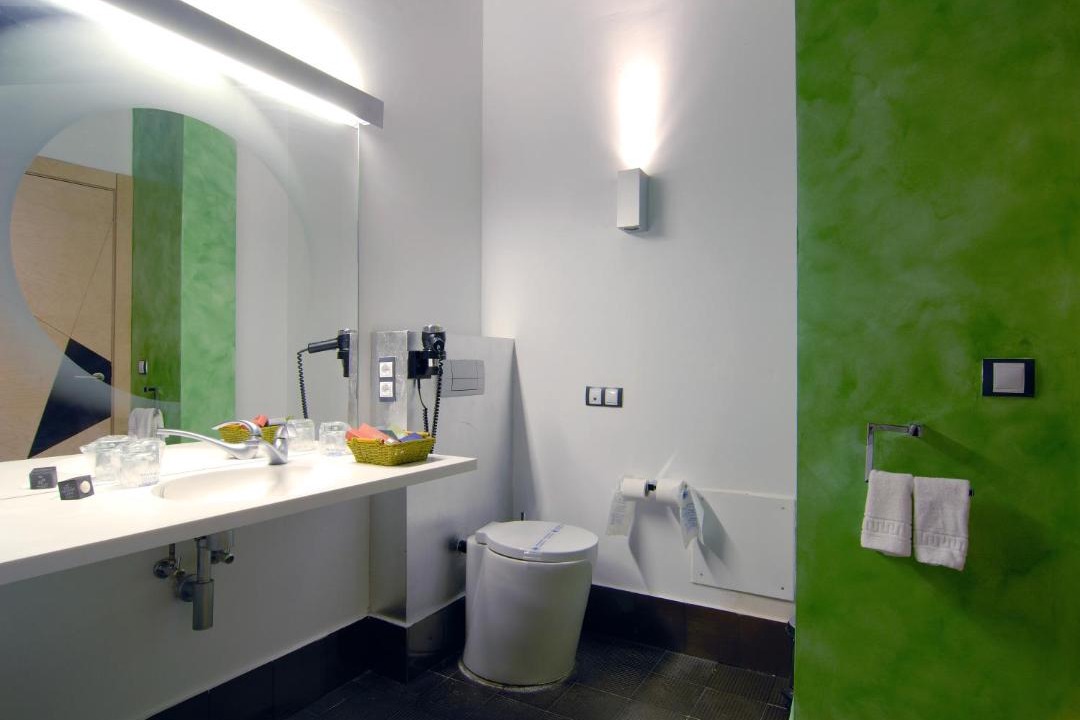 Photo of Bathroom in Ampudia