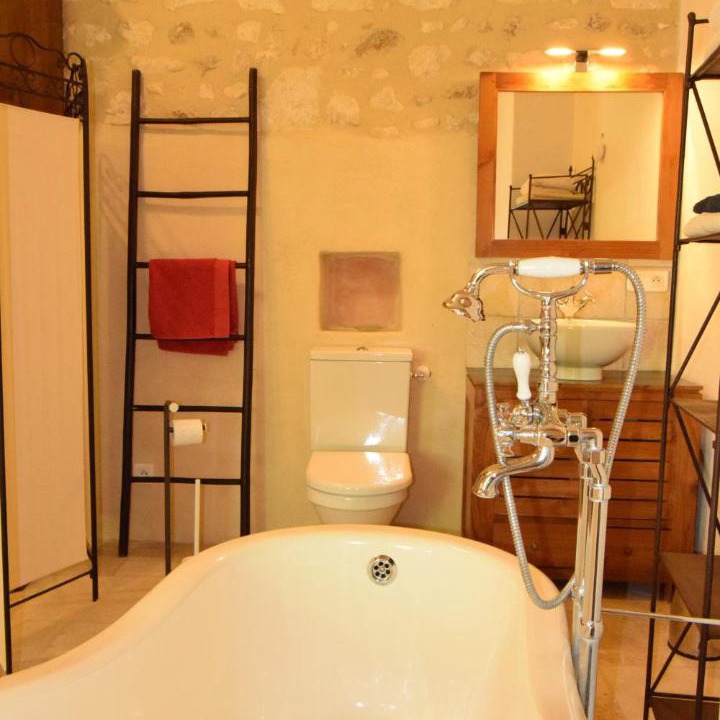 Photo of Bedroom in Eygalieres