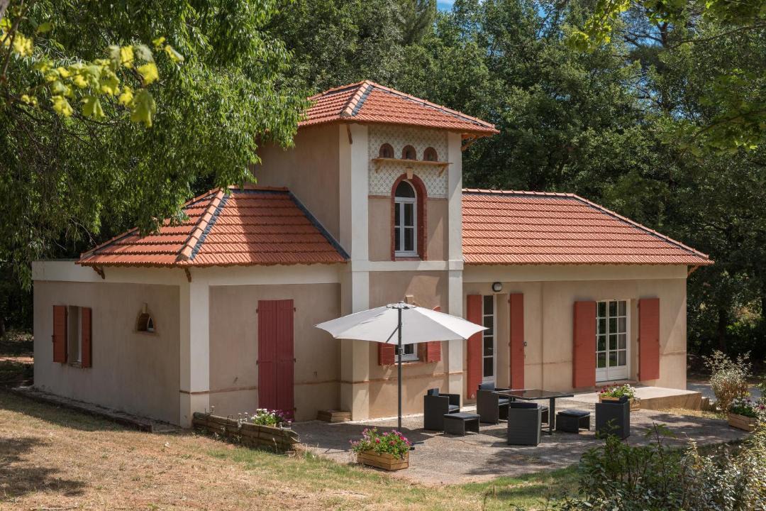 Photo of Others in Chateauneuf-le-Rouge