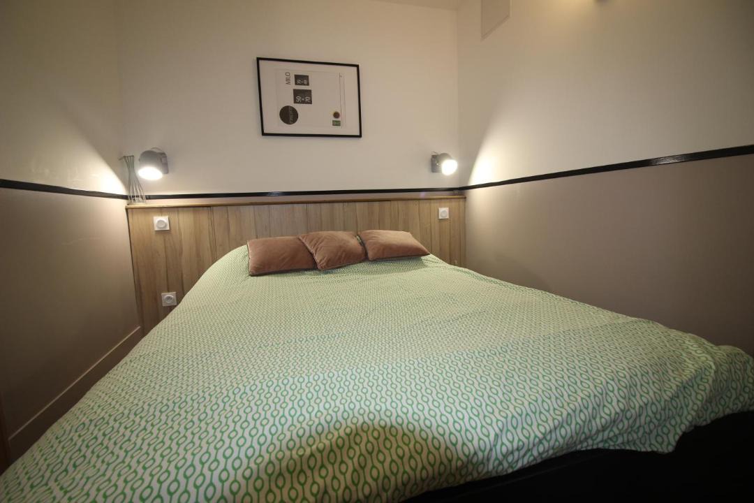 Photo of Bedroom in Aix-en-Provence Historic Centre