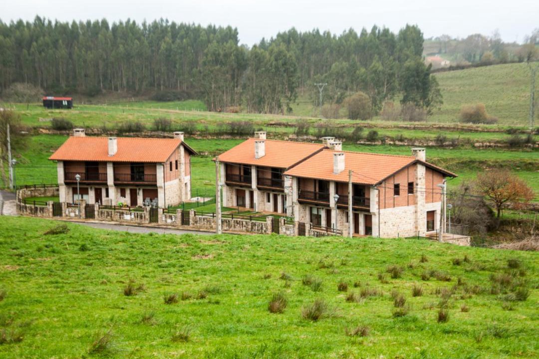 Photo of Buildings in Estrada