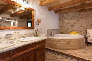 Photo of Bathroom in Binibona