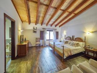 Photo of Bedroom in Binibona