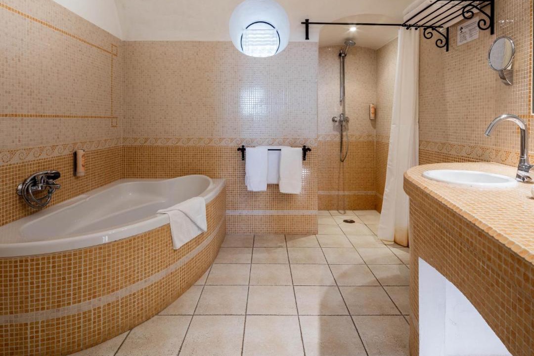 Photo of Bathroom in Salon-de-Provence