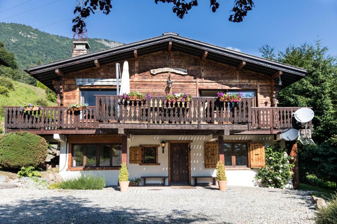 Photo of Buildings in Les Houches