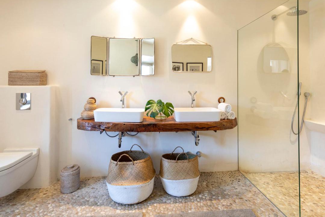 Photo of Bathroom in Deia