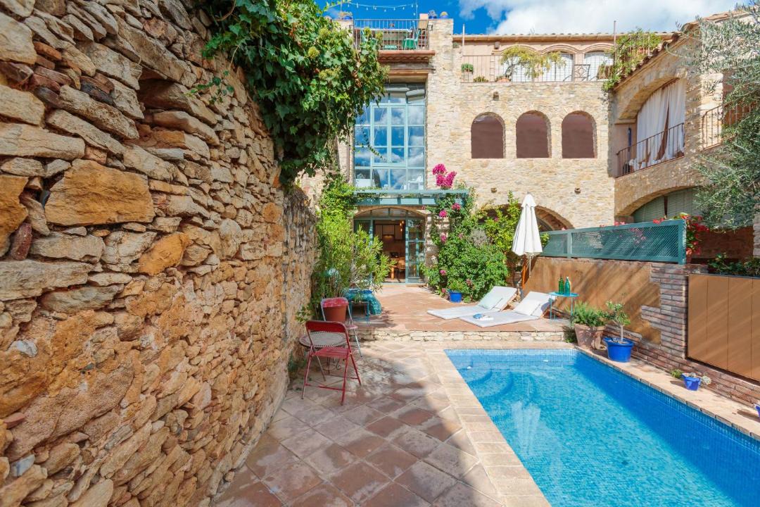 Photo of Outdoor in Peratallada