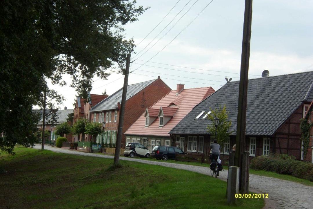 Photo of Buildings in Cumlosen