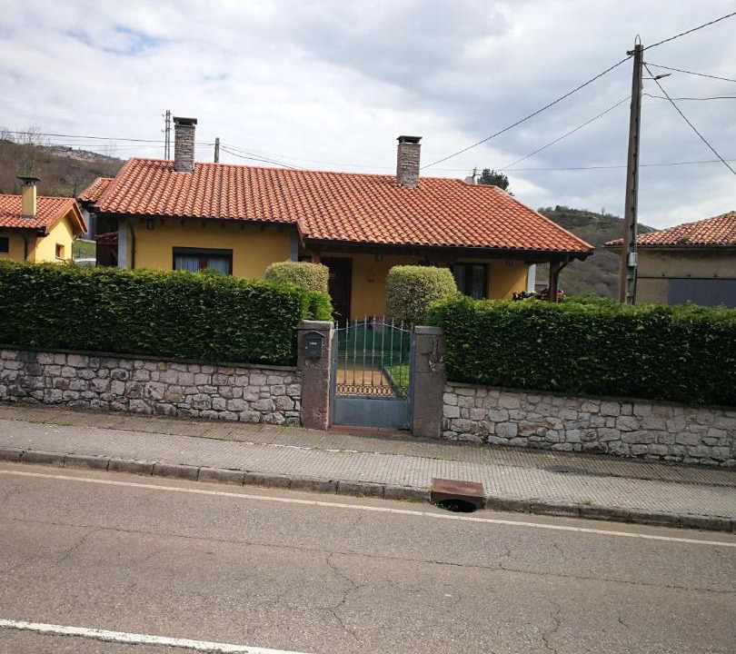 Photo of Buildings in Puente Nuevo
